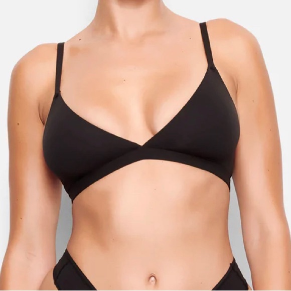 SKIMS - FOTS EVERYBODY TRIANGLE BRALETTE - Picture 2 of 6